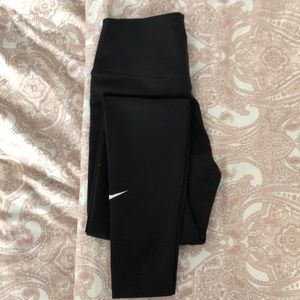 Nike leggings SUPER COMFY